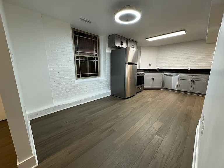 11433 Ashbury Ave #1 — Photo 12