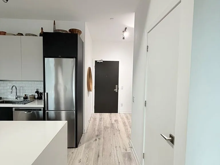 55 Ontario St #906 — Photo 7