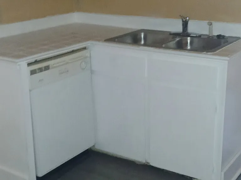873 Cherry St — Photo 13