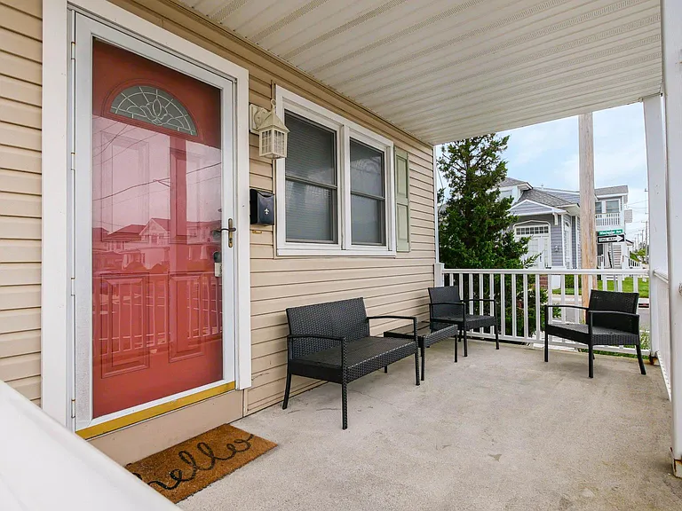 24 N Wyoming Ave — Photo 4
