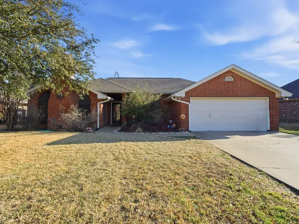 1461 Oakwood Dr, Stephenville, TX 76401