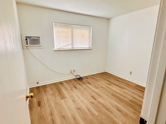 2nd image of 564 E 15th St APT 3