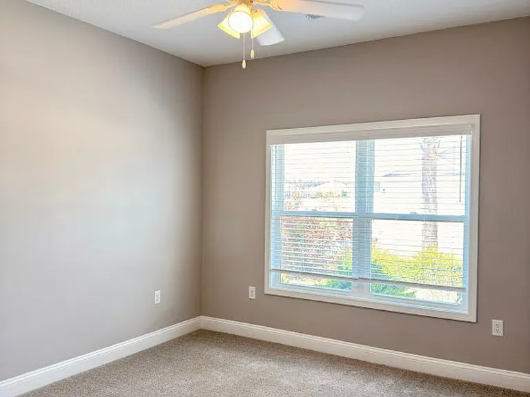 140 The Villas Way — Photo 4