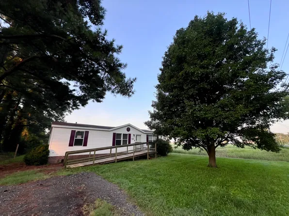 1053 Perkins Ln, Elizabeth City, NC 27909
