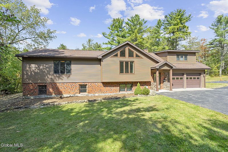 2nd image of 827 Rector Road