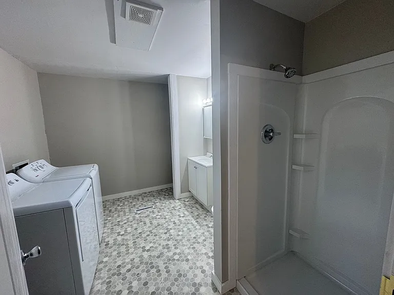 1210 W Parker St — Photo 7