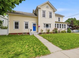 11 Colchester St, Amesbury, MA 01913