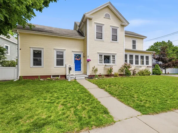 11 Colchester St, Amesbury, MA 01913
