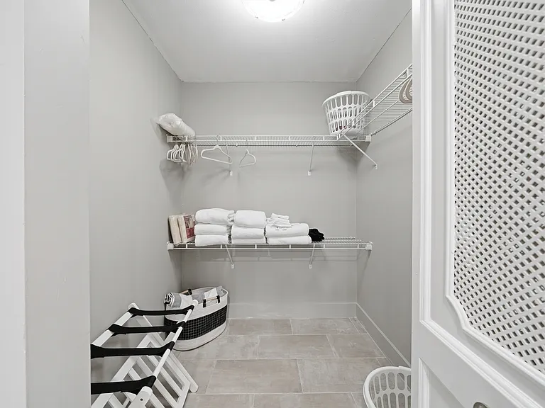 1555 Wyn Cove Dr — Photo 19