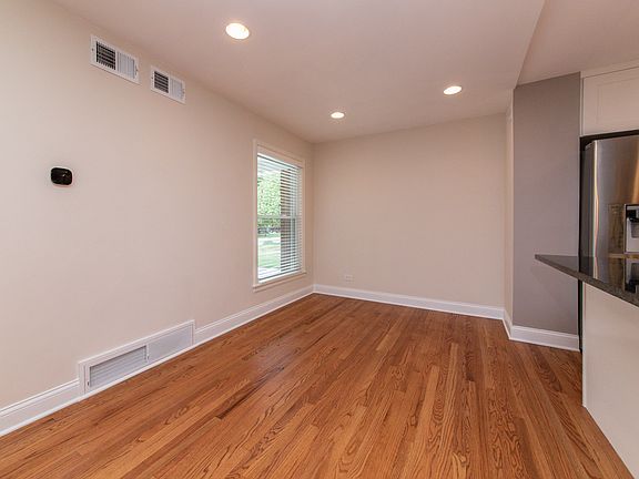 4th image of 409 N Dryden Pl