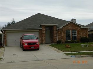 428 Cambridge Dr, Saginaw, TX 76179