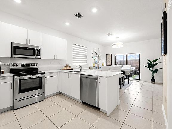3rd image of 23005 SW 128th Pl