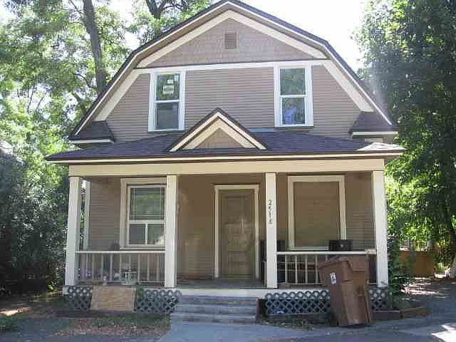 2nd image of 2518 E 4th Ave