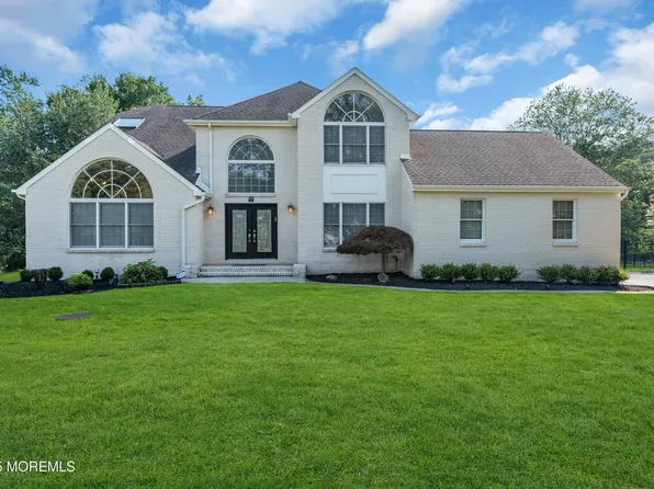 8 Sheldon Drive, Jackson, NJ 08527