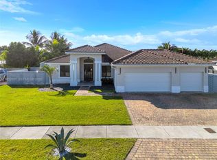 12716 SW 224th St, Miami, FL 33170