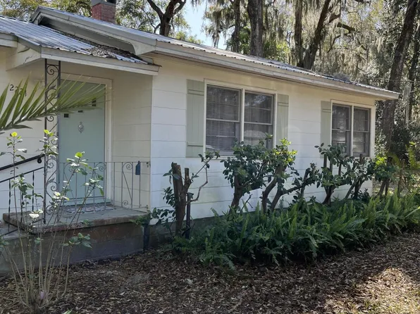 2221 GOLF Drive, Palatka, FL 32177