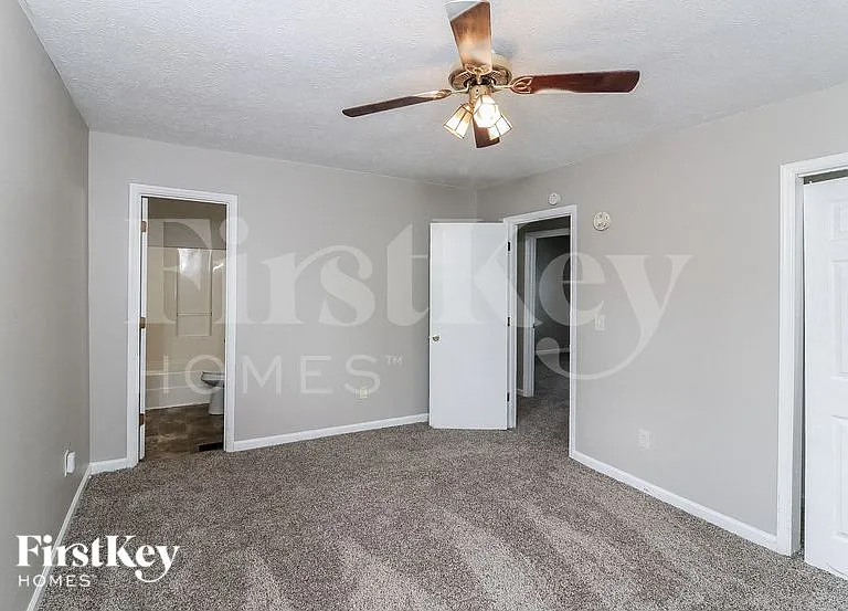1127 Cherokee Hts — Photo 10