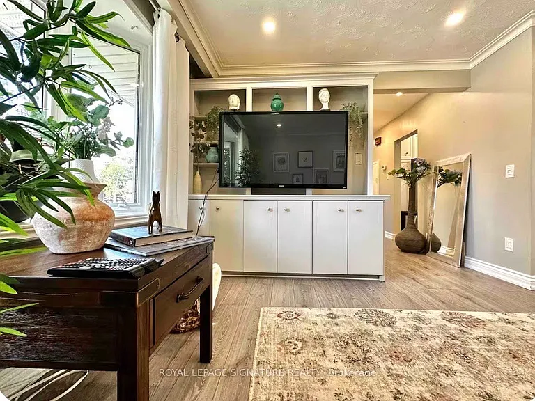 441 Seaton Dr — Photo 7