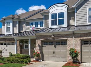 1068 Kingston Grove Dr, Cary, NC 27519