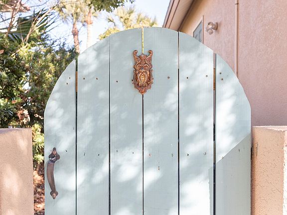 5th image of 3 Radio Rd