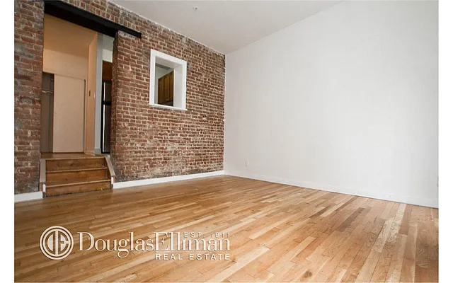 Rented by Douglas Elliman | media 22