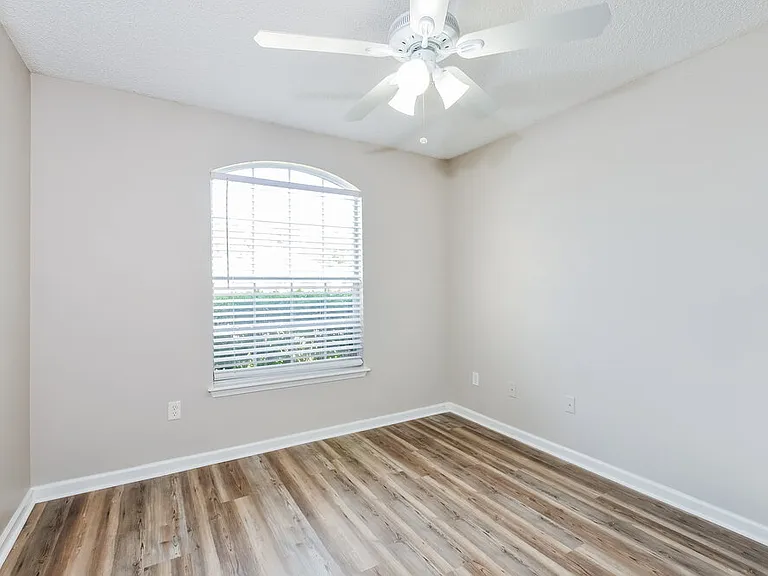 1371 Summerbrook Dr — Photo 14