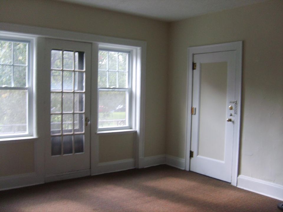 1st image of 116 Bidwell Pkwy APT 6