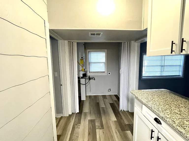 61 15th Ave NW — Photo 19