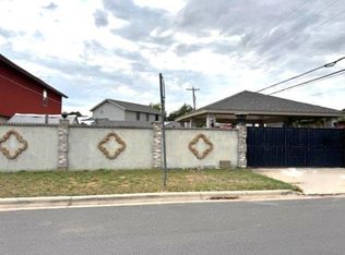 414 Albany Dr, Laredo, TX 78045