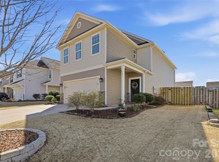 161 Hidden Lakes Rd, Statesville, NC 28677