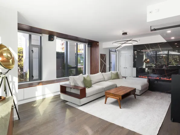 1678 Pullman Porter St #106, Vancouver, BC V6A 0H4