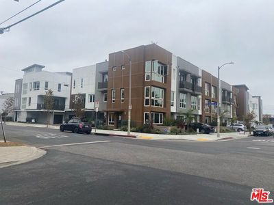 1147 W Alma Ln, Los Angeles, CA, 90038