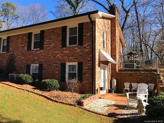 2nd image of 1055 Timberlane Dr