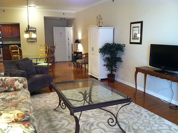 #228 Living & Dining