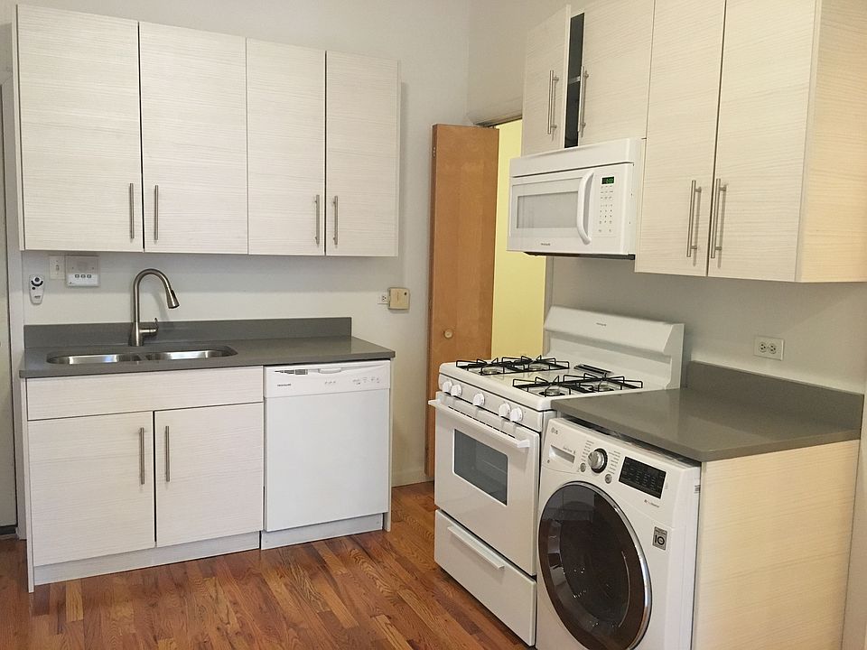 1st image of 1452 N Greenview Ave APT 1