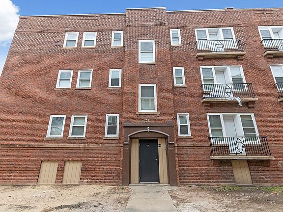 2nd image of 6100-6108 S Eberhart Ave #6108-2W