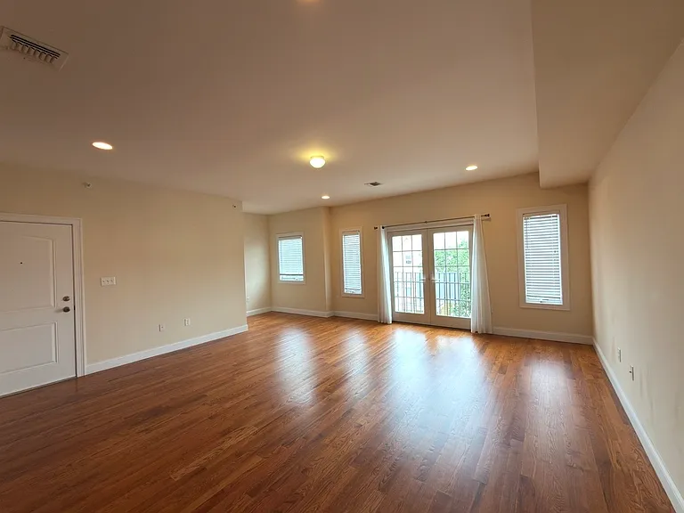 313 Frank E Rodgers Blvd N #3 — Photo 3