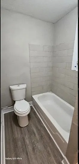 2 bed, 1.0 bath, 1128 sqft, $950 — Photo 2