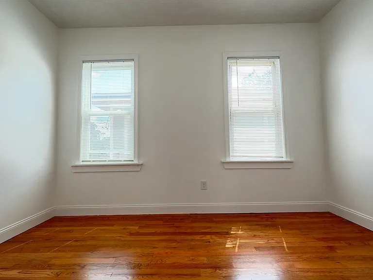 66 Franklin Ave #2 — Photo 10