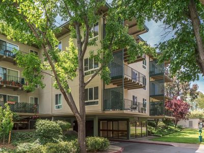817 N Humboldt St APT 410, San Mateo, CA, 94401