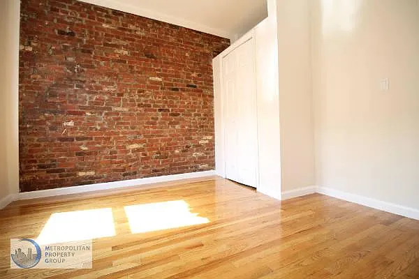 Rented by Metropolitan Property Group | media 32