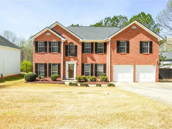 3903 Cain Mill Dr, Lithonia, GA 30038