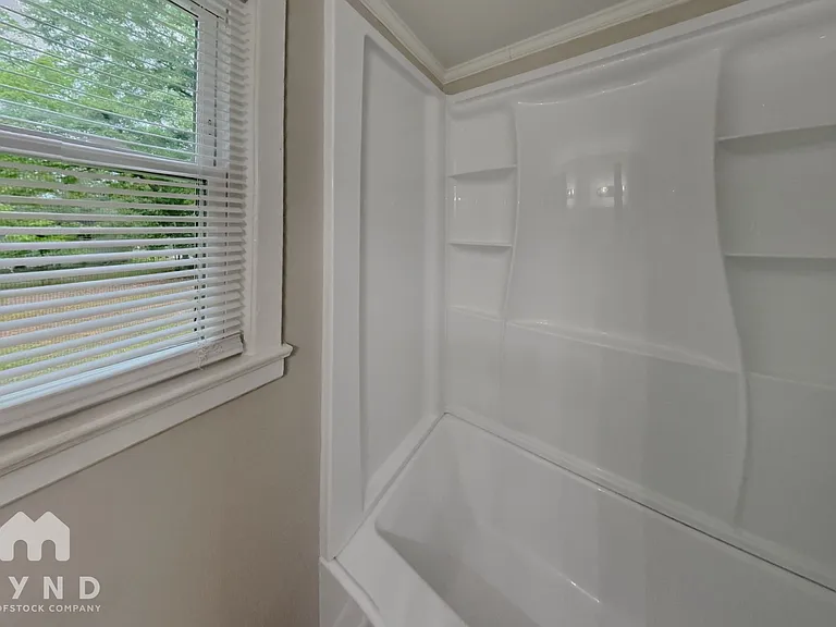 514 E 12th Ave — Photo 10
