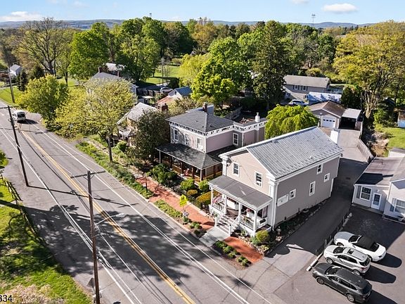 3rd image of 271 Quakertown Rd #2