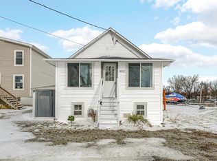 38717 N Lake St, Antioch, IL 60002