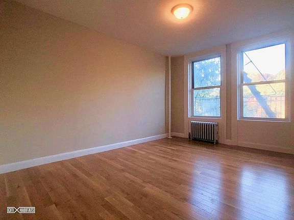 3rd image of 2 W 120th St APT 3F
