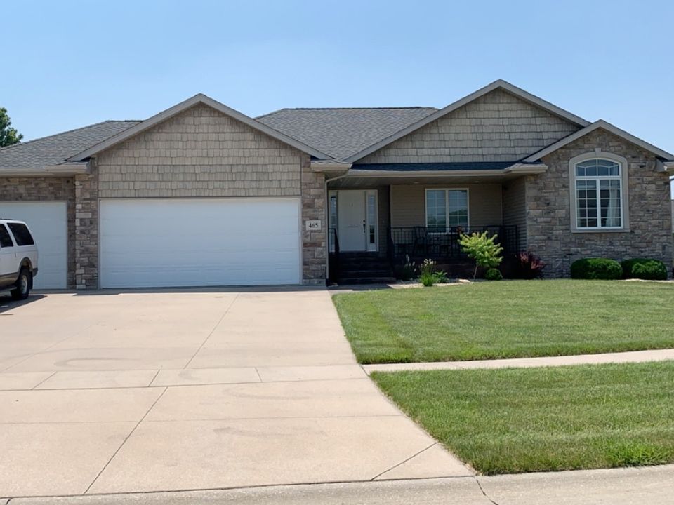 Exterior front/3 car garage