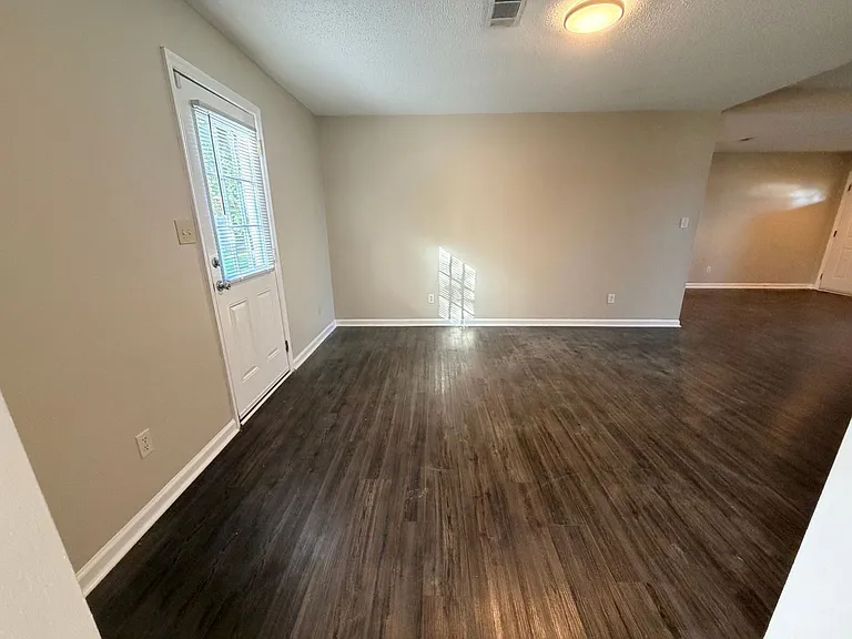 4104 Bridle Ridge Dr — Photo 19
