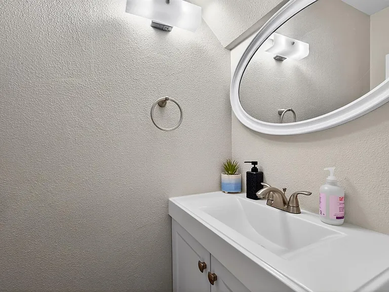 600 Pacific Ave #1 — Photo 9