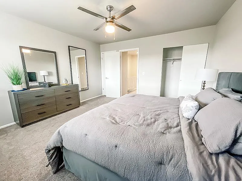 Aspen Cove Townhomes — Photo 4